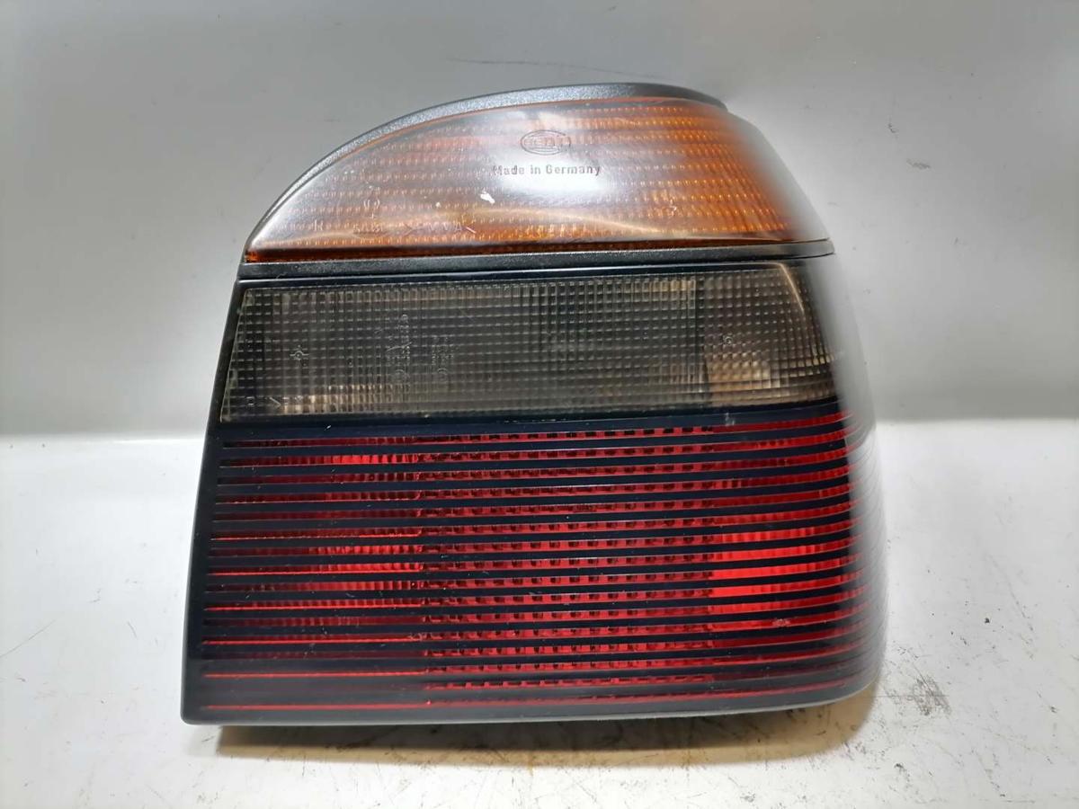 VW Golf 3 Rücklicht Rückleuchte Schlussleuchte rechts Fließheck schwarz getönt Bj.1997